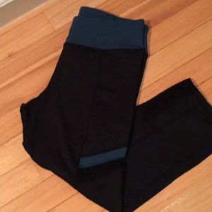 Betsey Johnson workout leggings